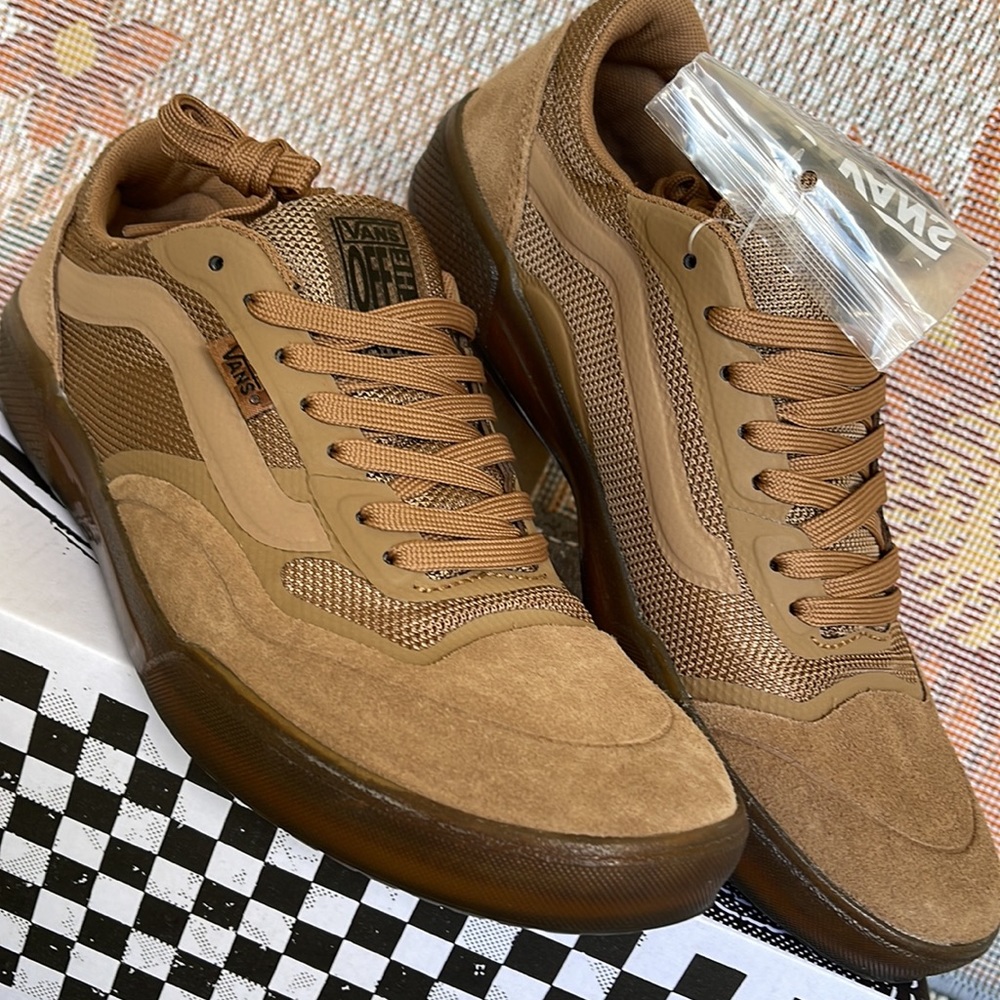 Vans Men’s Ave
Tobacco/Gum
VN0A5JIBLV9
Sneakers - Picture 8 of 16